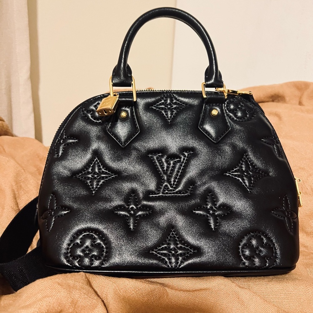 Monogram Alma BB